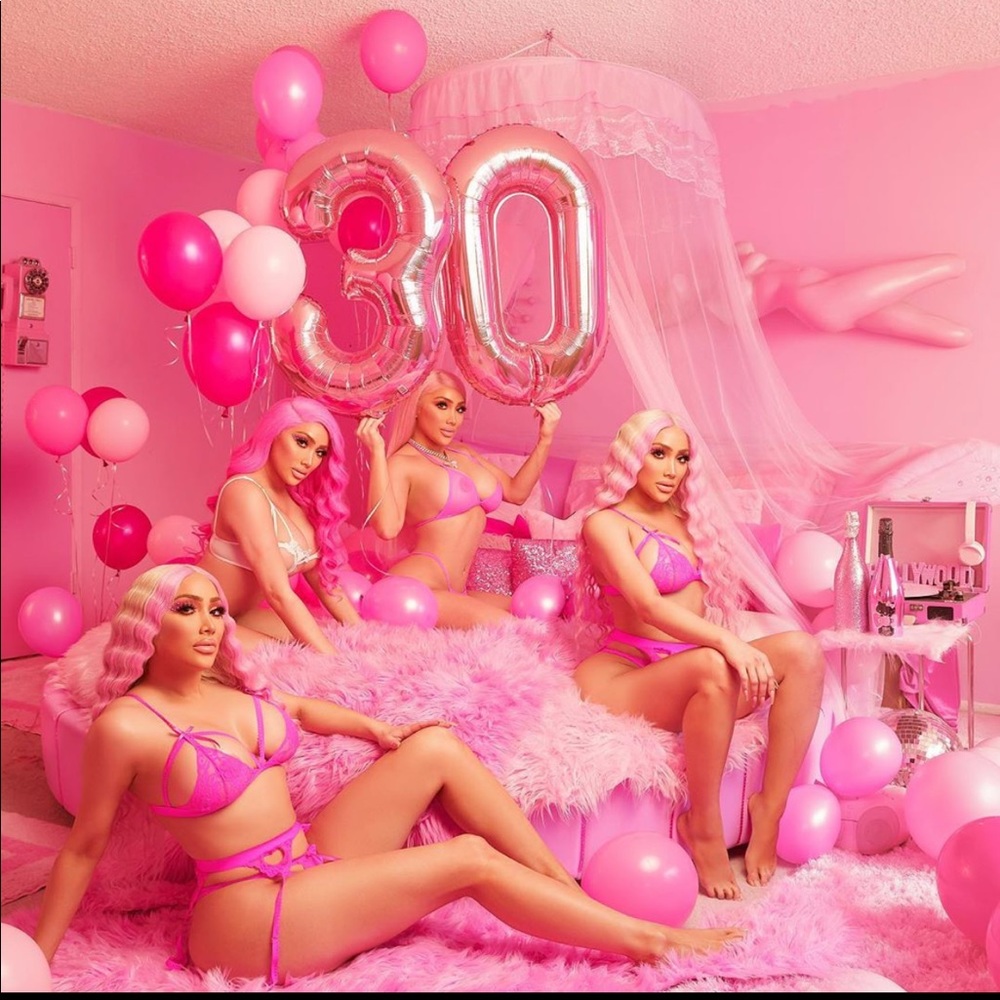 Meet your Posher, Crystal